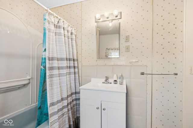 834 Maple Street, Tipton, IN 46072