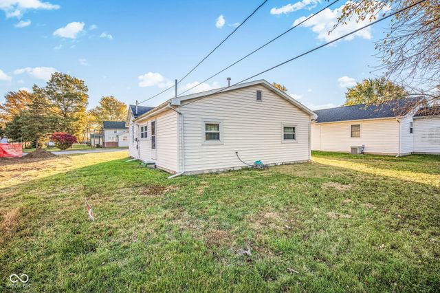 834 Maple Street, Tipton, IN 46072
