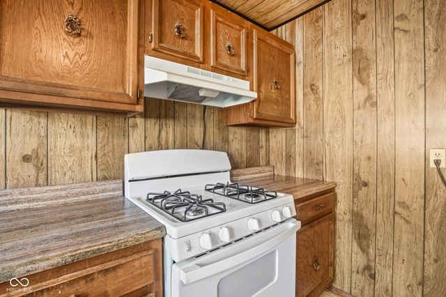 834 Maple Street, Tipton, IN 46072