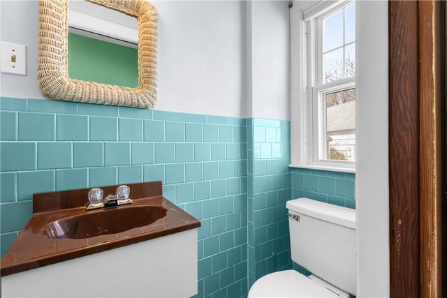 381 Auburn Street, Cranston, RI 02910