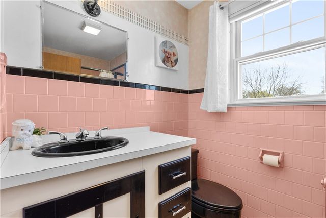 381 Auburn Street, Cranston, RI 02910