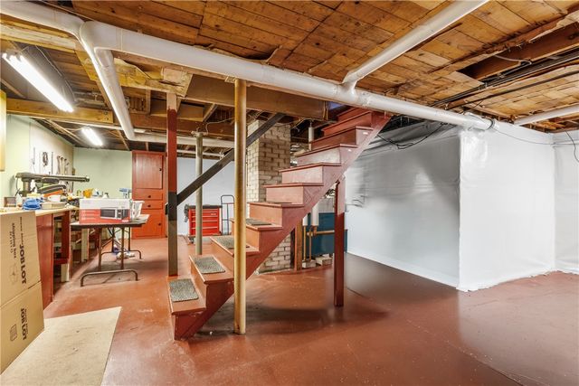 381 Auburn Street, Cranston, RI 02910