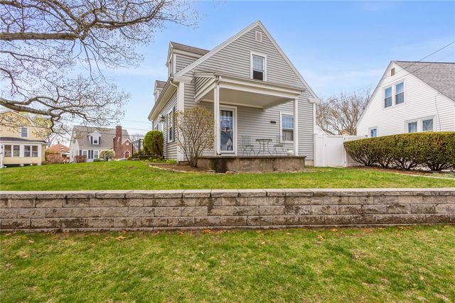381 Auburn Street, Cranston, RI 02910