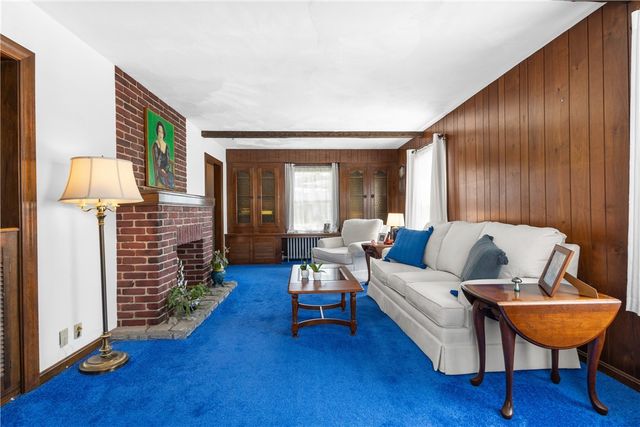 381 Auburn Street, Cranston, RI 02910