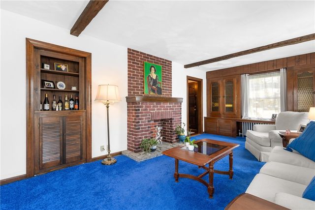 381 Auburn Street, Cranston, RI 02910