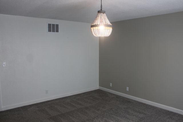 816 Oaklawn Avenue, East Moline, IL 61244