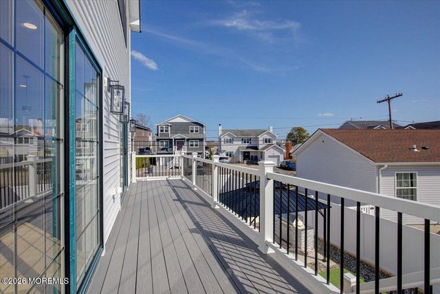 5 Shore Pine Drive, Brick, NJ 08723