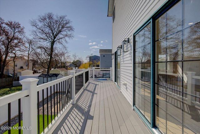 5 Shore Pine Drive, Brick, NJ 08723