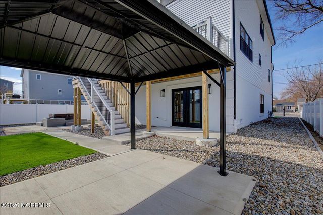 5 Shore Pine Drive, Brick, NJ 08723