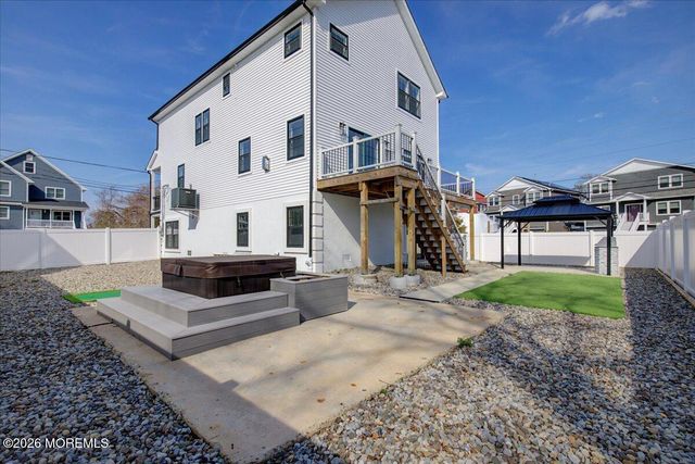 5 Shore Pine Drive, Brick, NJ 08723