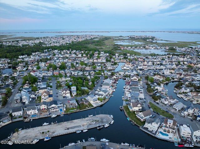 5 Shore Pine Drive, Brick, NJ 08723