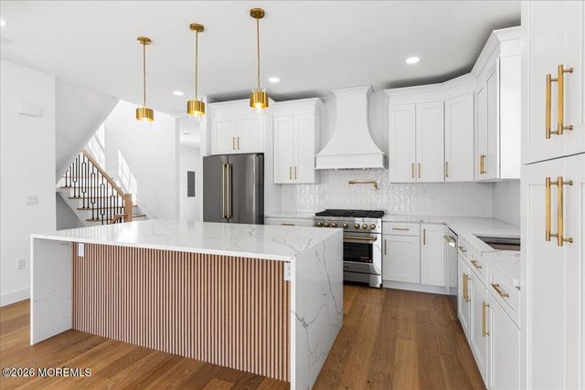 5 Shore Pine Drive, Brick, NJ 08723