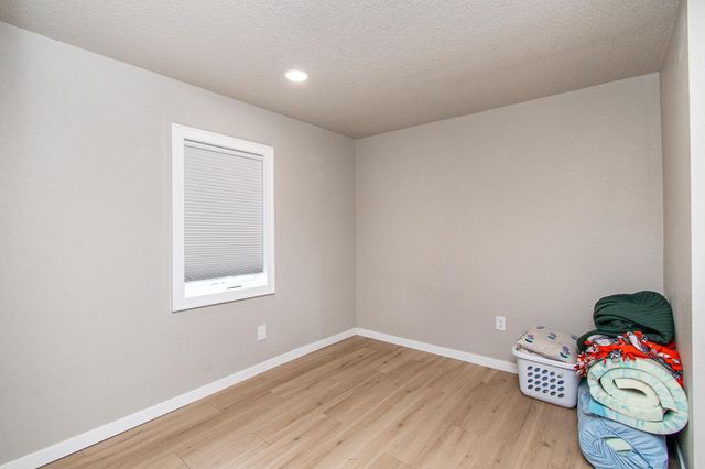 120 University Drive S, Fargo, ND 58103