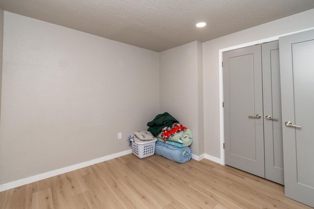 120 University Drive S, Fargo, ND 58103