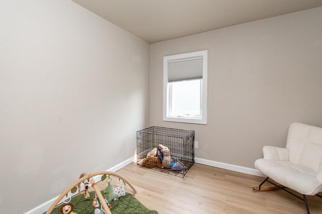 120 University Drive S, Fargo, ND 58103