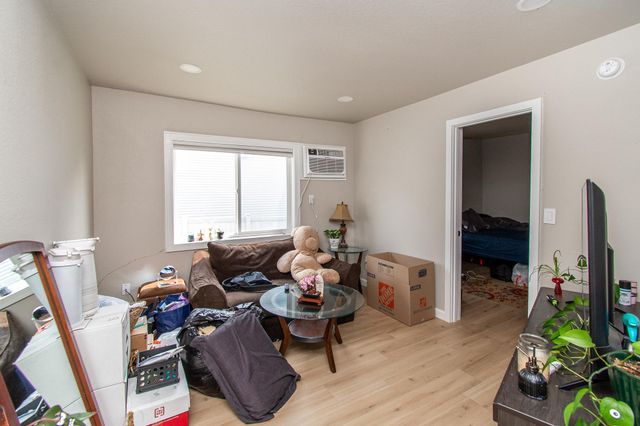 120 University Drive S, Fargo, ND 58103