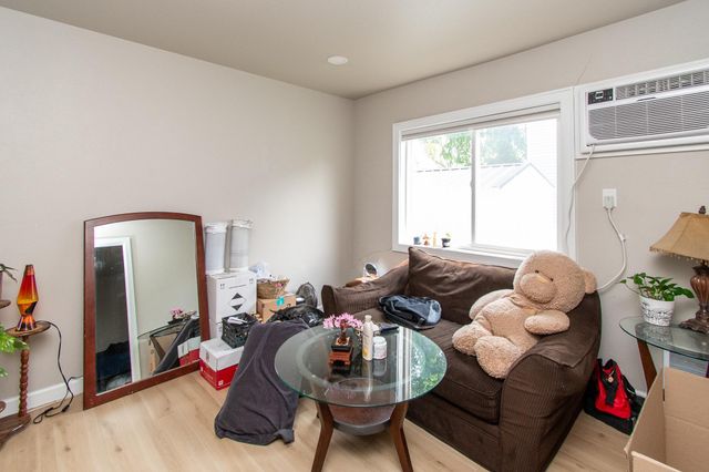 120 University Drive S, Fargo, ND 58103