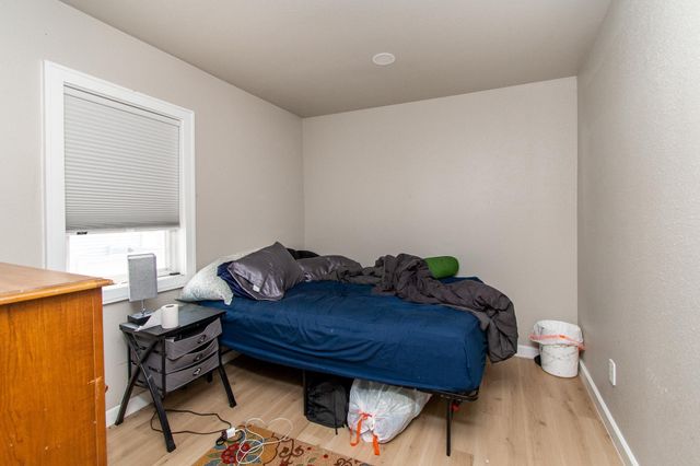 120 University Drive S, Fargo, ND 58103