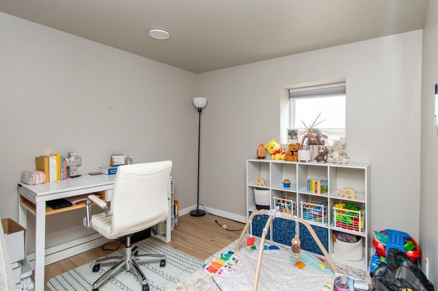 120 University Drive S, Fargo, ND 58103