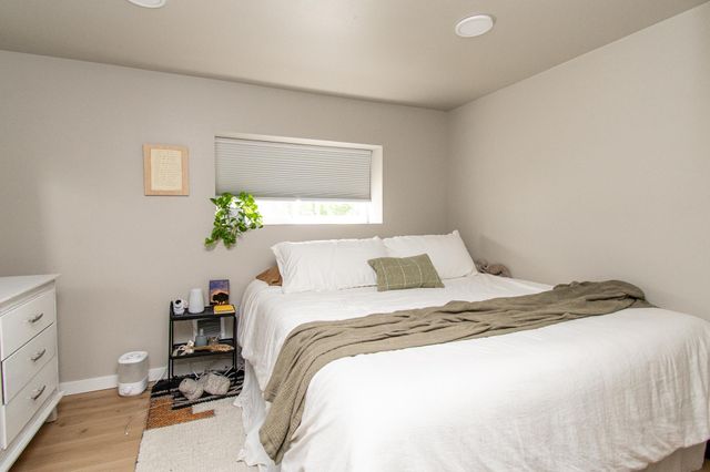 120 University Drive S, Fargo, ND 58103