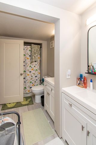 120 University Drive S, Fargo, ND 58103