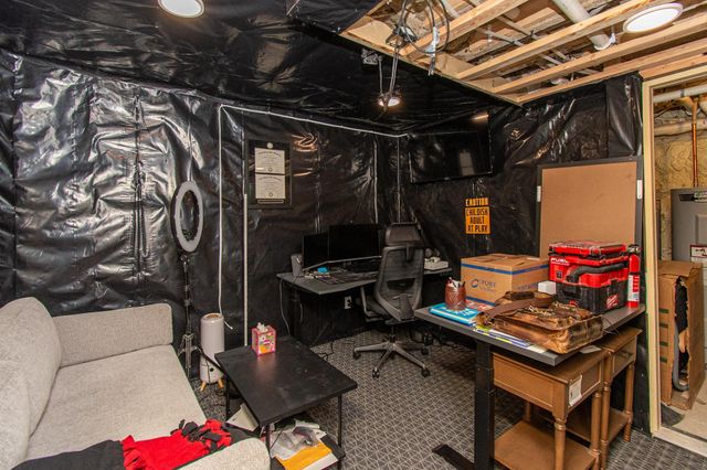 120 University Drive S, Fargo, ND 58103