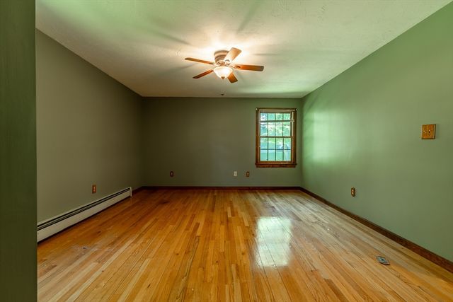 322 Spring St, Shrewsbury, MA 01545