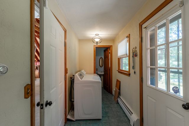 322 Spring St, Shrewsbury, MA 01545