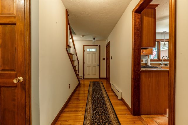 322 Spring St, Shrewsbury, MA 01545