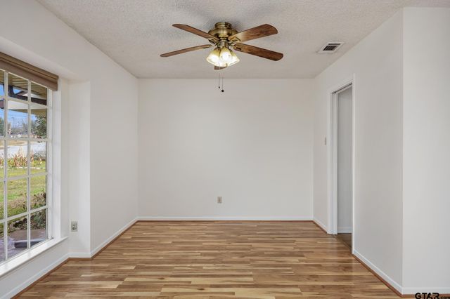 2827 Fairfax Dr, Tyler, TX 75701