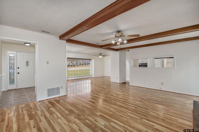 2827 Fairfax Dr, Tyler, TX 75701