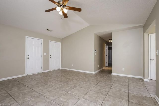 4156 Kennison Village Drive, Winston-salem, NC 27127