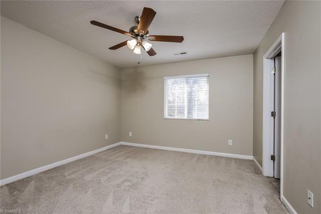 4156 Kennison Village Drive, Winston-salem, NC 27127