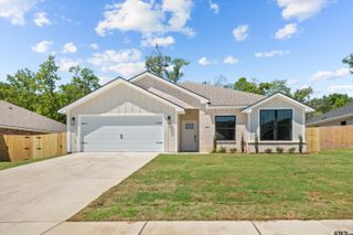 16310 Crossing Circle, Lindale, TX 75771