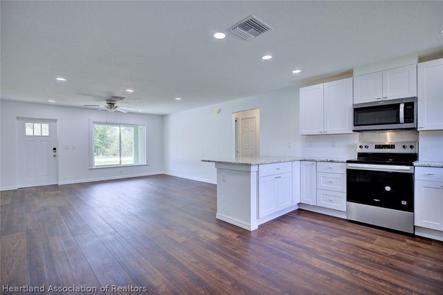 694 Concert Drive, Lake Placid, FL 33852