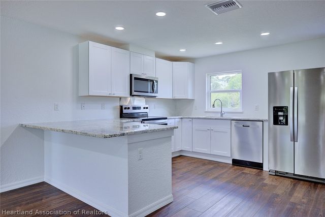 694 Concert Drive, Lake Placid, FL 33852
