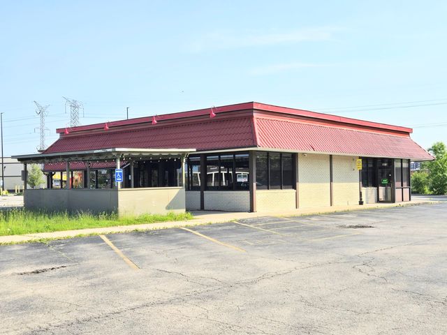 9850 Milwaukee Avenue, Glenview, IL 60025