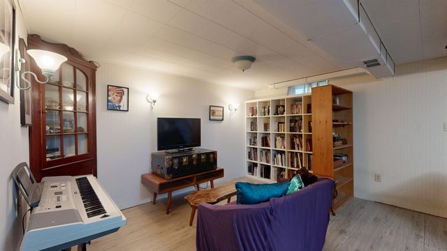 69 Arlington Court, Burlington, VT 05408