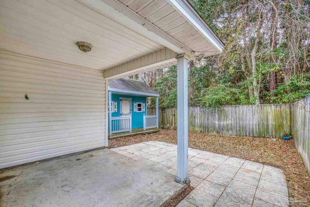 2517 Gulf Breeze Ave, Pensacola, FL 32507