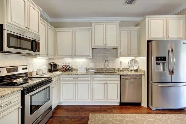 404 Reserve Lane, St Simons Island, GA 31522