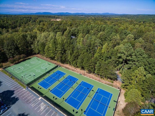 12 BARRETT ST, Lake Monticello, VA 22963