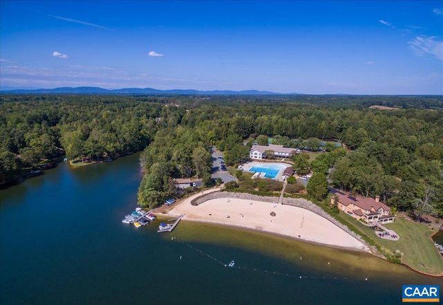 12 BARRETT ST, Lake Monticello, VA 22963