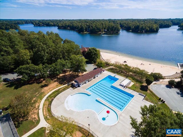 12 BARRETT ST, Lake Monticello, VA 22963