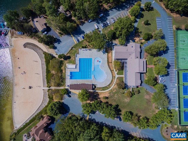 12 BARRETT ST, Lake Monticello, VA 22963