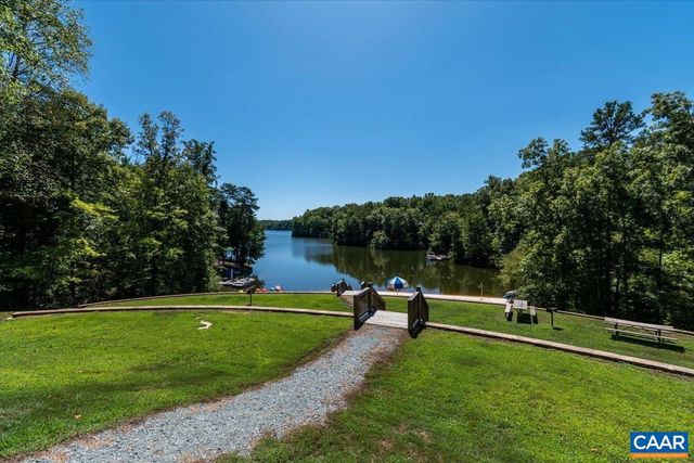 12 BARRETT ST, Lake Monticello, VA 22963