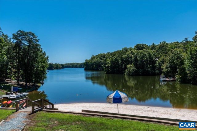 12 BARRETT ST, Lake Monticello, VA 22963