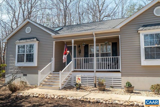 12 BARRETT ST, Lake Monticello, VA 22963