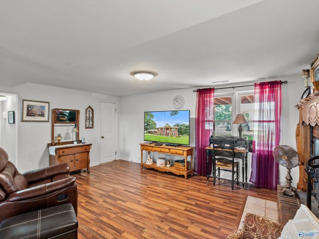 233 West Limestone Road, Hazel Green, AL 35750
