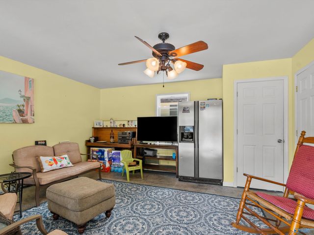 233 West Limestone Road, Hazel Green, AL 35750