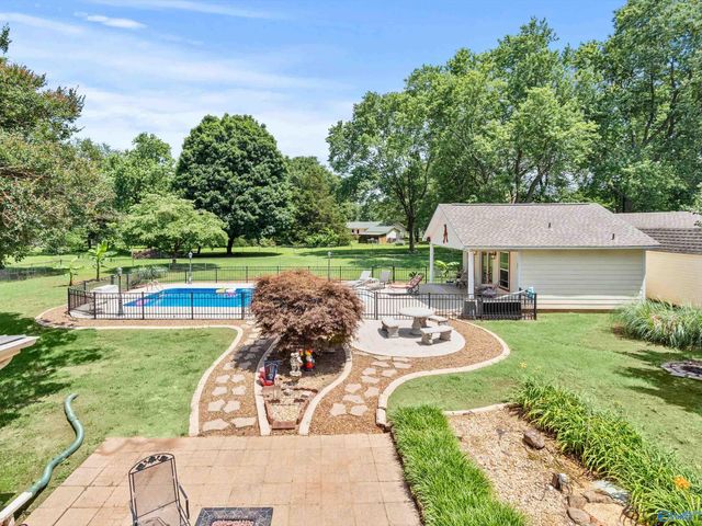 233 West Limestone Road, Hazel Green, AL 35750